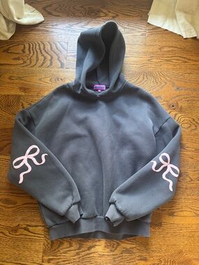 Edikted Women's Charcoal Gray Hoodie Sweater with Pink Ribbon Details